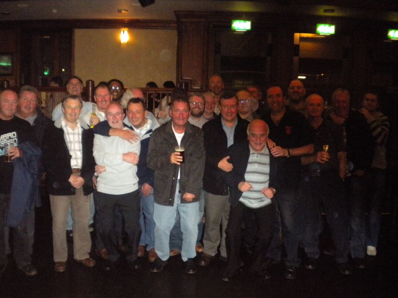 Dave Wood etal leaving do 141011 15.JPG